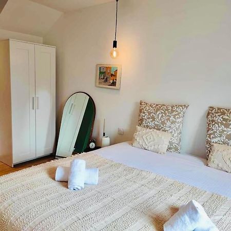 Le Rendez Vous - Parking Gratuit Apartment Carcassonne Bagian luar foto