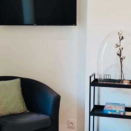 Le Rendez Vous - Parking Gratuit Apartment Carcassonne Bagian luar foto
