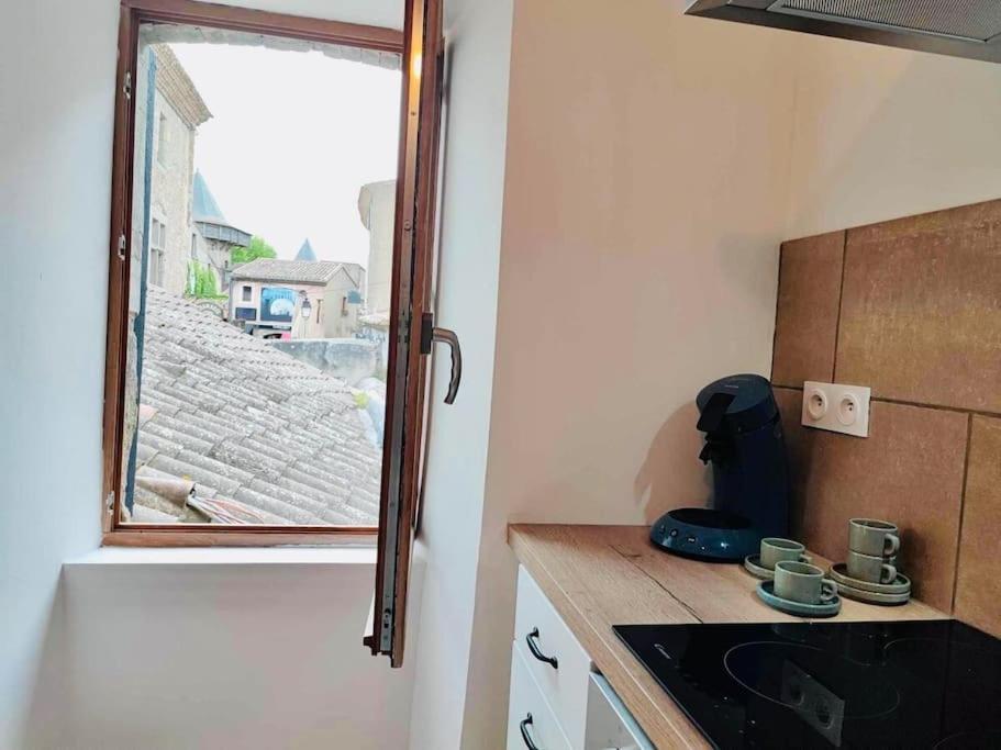 Le Rendez Vous - Parking Gratuit Apartment Carcassonne Bagian luar foto